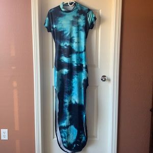 Elegant beach dress!